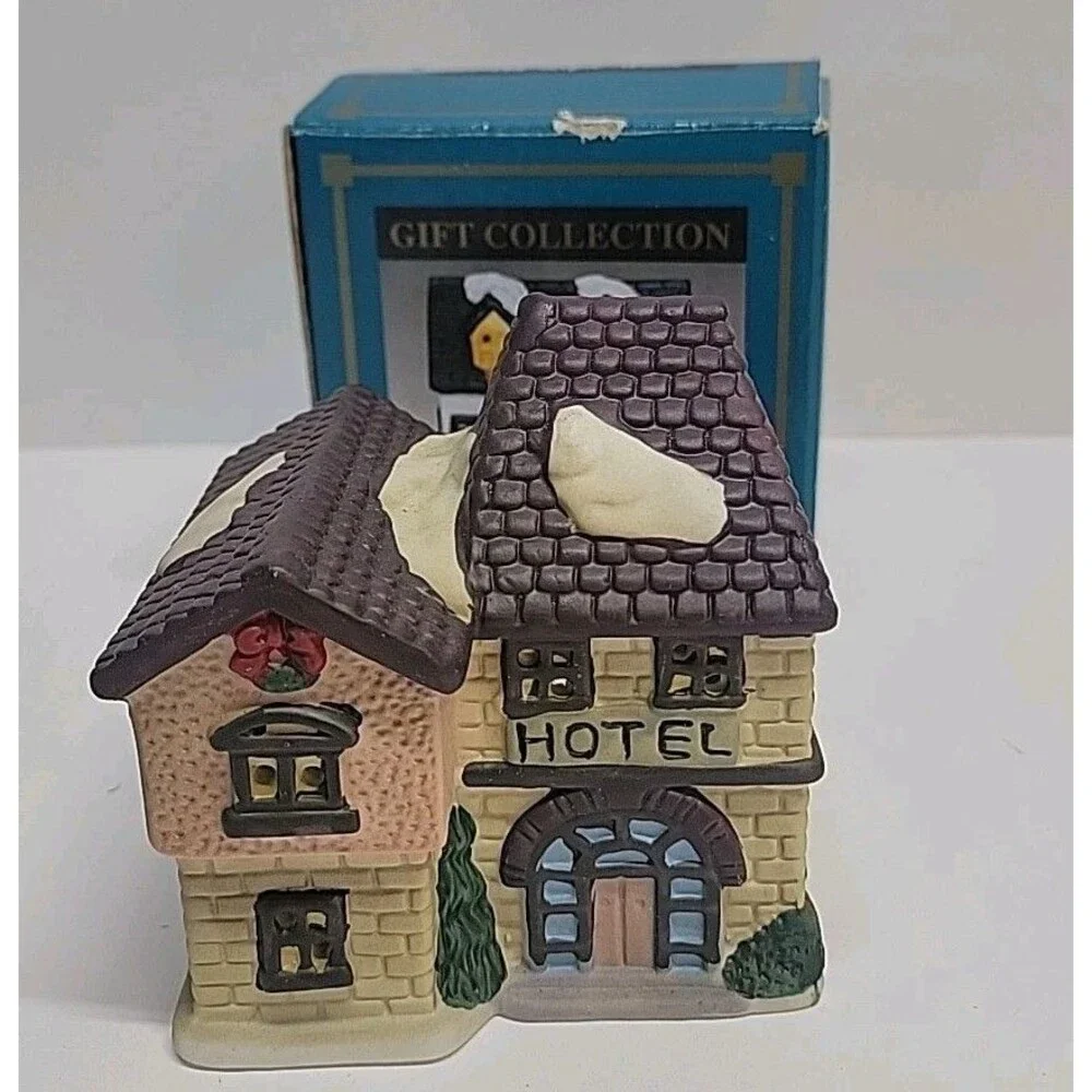 Gift Collection Hand Painted Porcelain Christmas Tea Light‎ Hotel